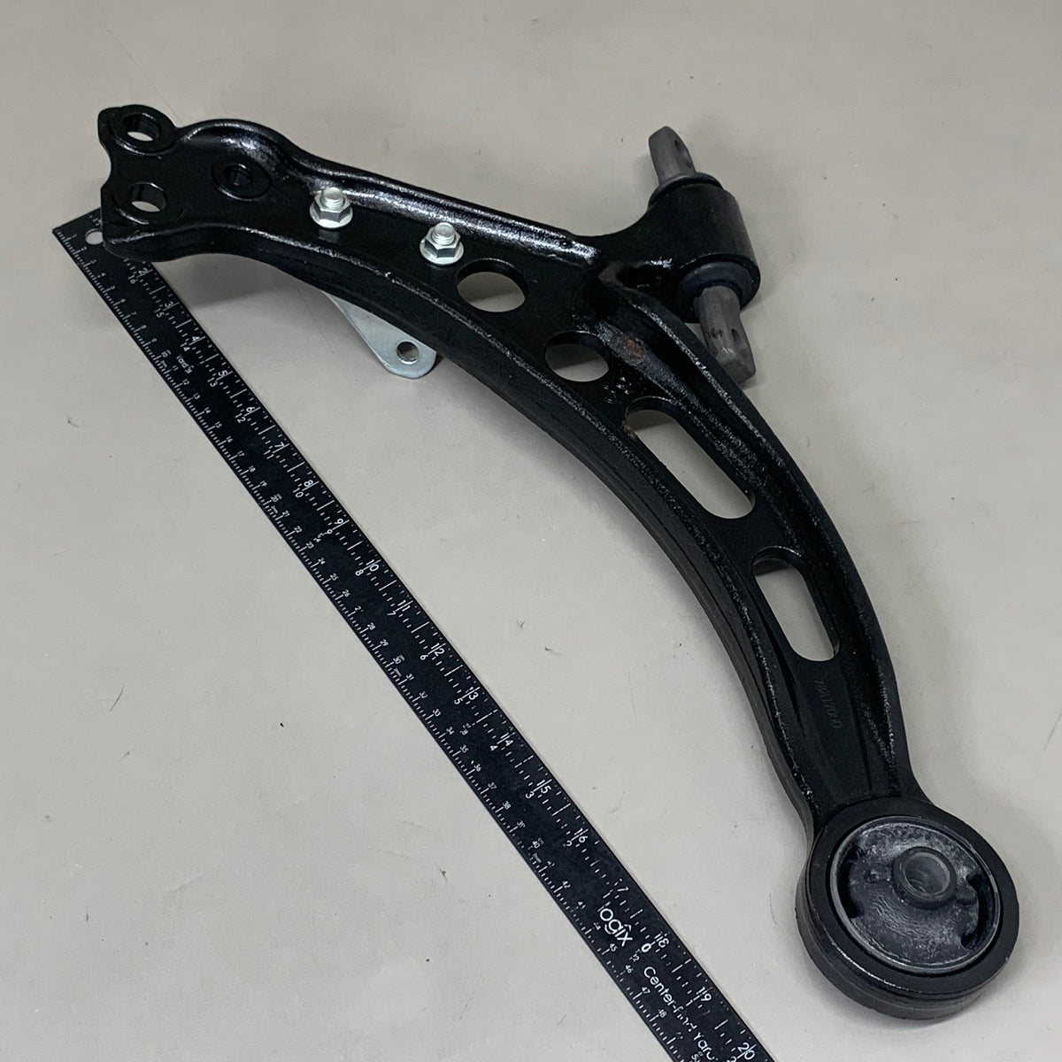 MOOG Front Lower Control Arm Passenger For Lexus & Toyota Models RK640192