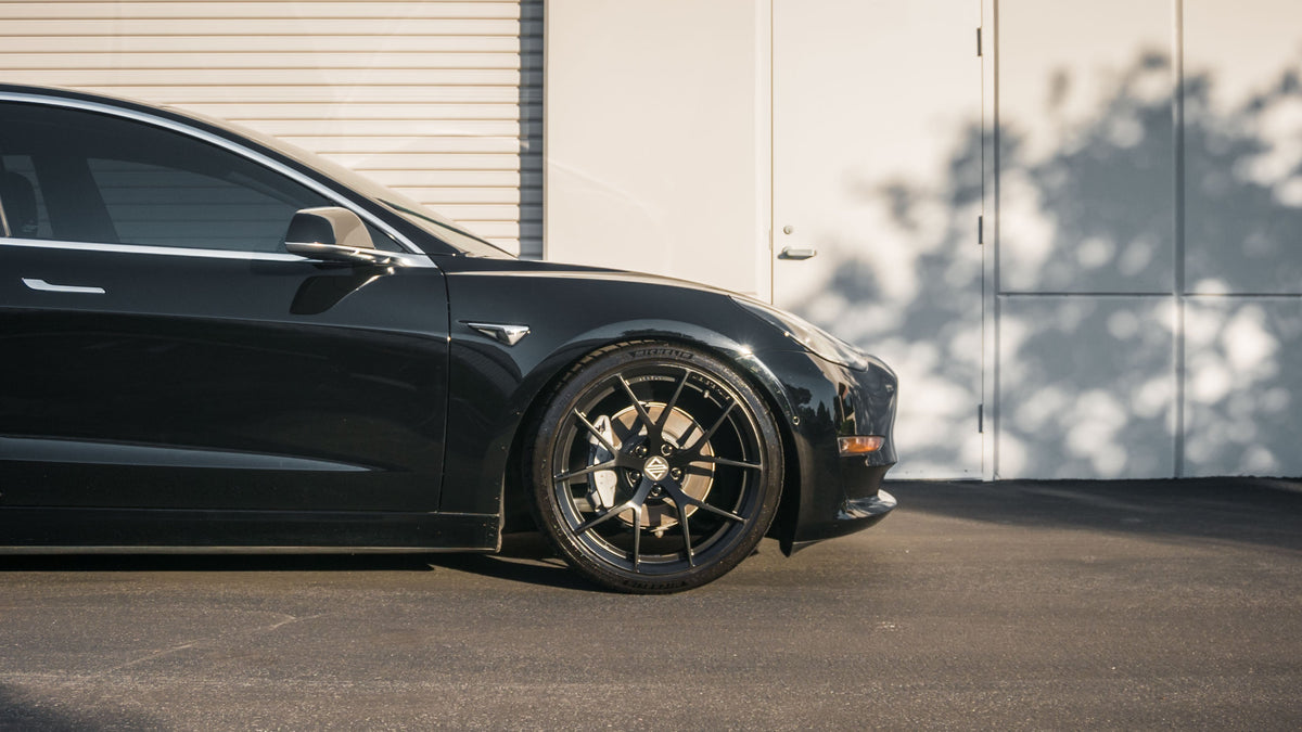 STREET+ COILOVERS SUSPENSION KIT - TESLA MODEL 3